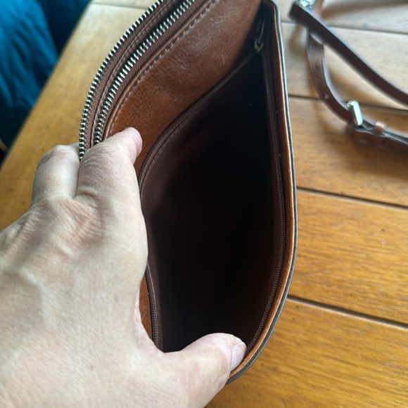 FOSSIL Crossbody - Picture 3 of 11